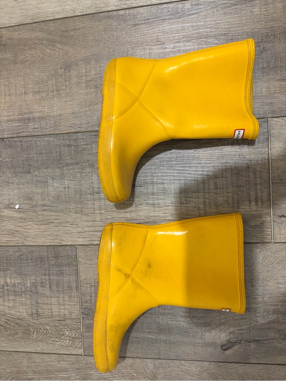 Hunter original yellow kid waterproof rain boots size US 13/1 little kid EU 31